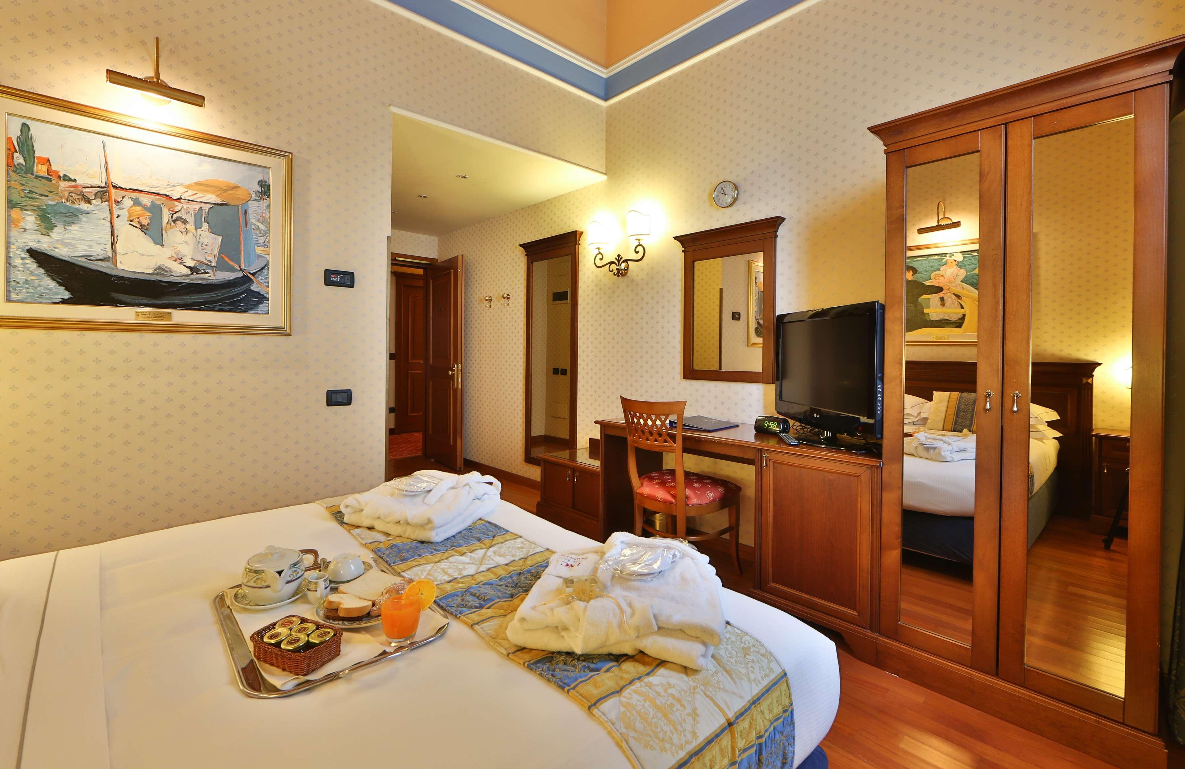 Best Western Classic Hotel Reggio Emilia Exterior photo